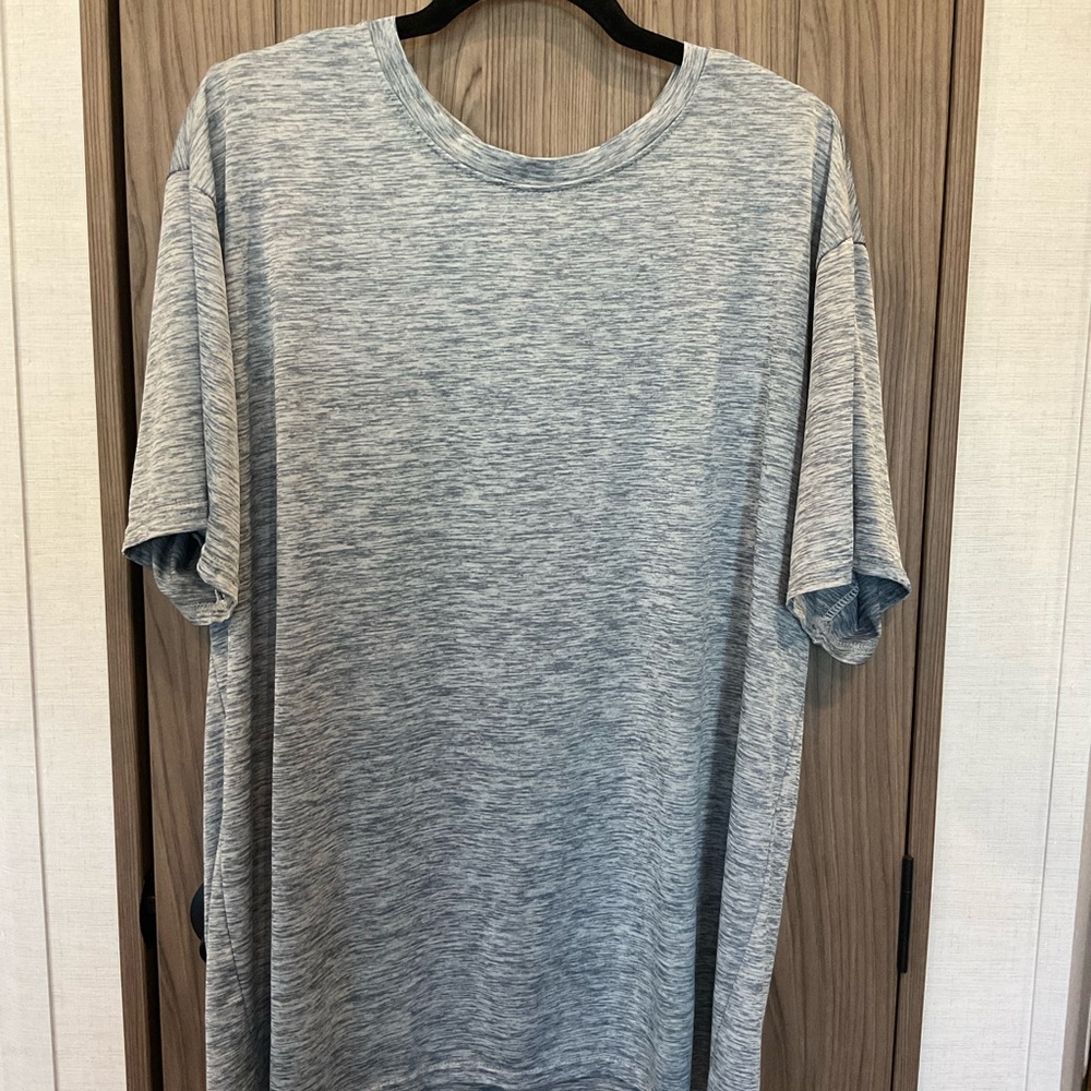 REALESSENTIALS MENS GRAY ACTIVE WEAR SHORT SLEEVE TEE SIZE 2XL